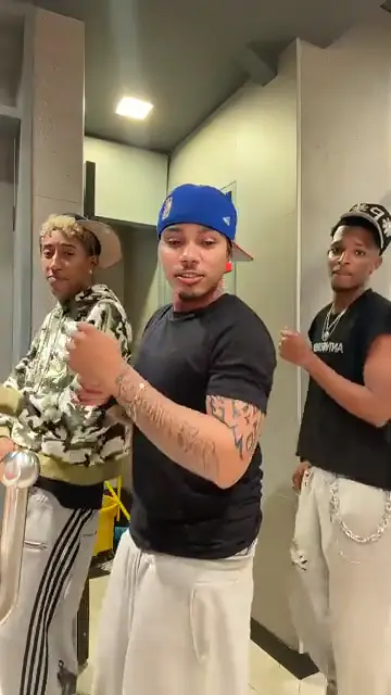 A group-dance take on the trend